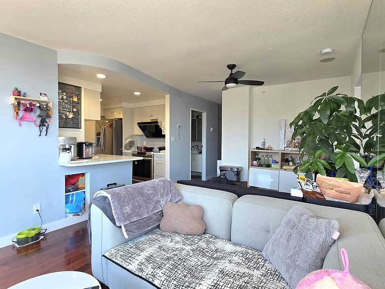 2709 1008 Cambie Street