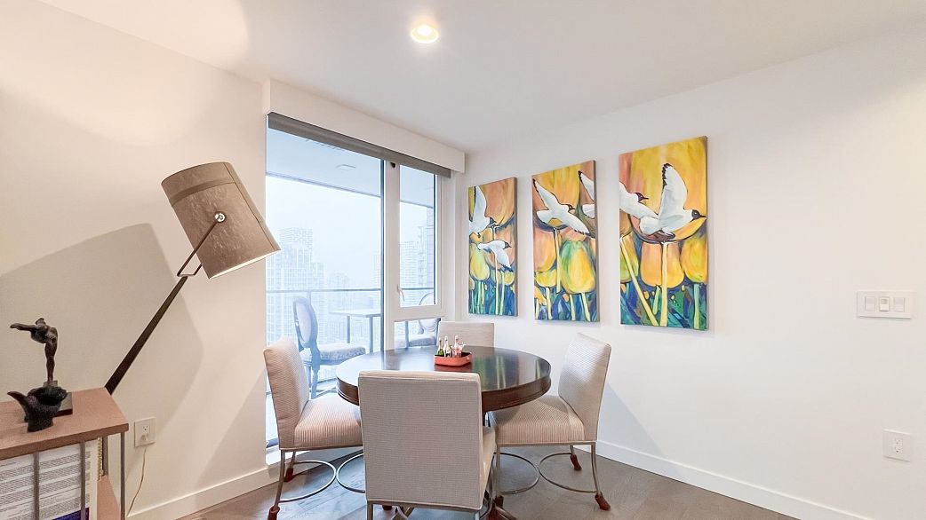 2705 1111 Richards Street