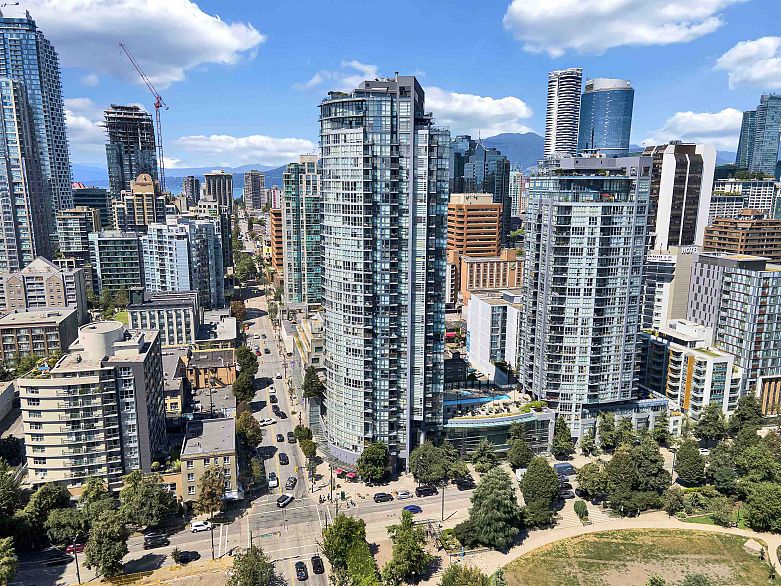 2404 1199 Seymour Street
