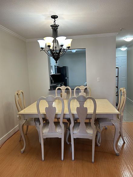 203 1958 E 47th Avenue