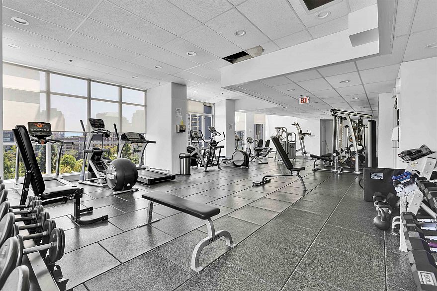 2404 1199 Seymour Street