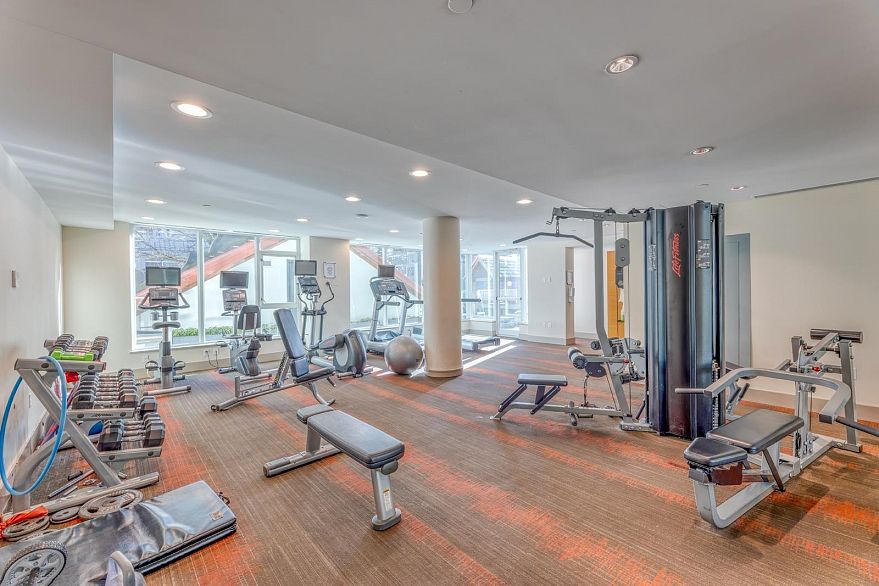 1602 1221 Bidwell Street