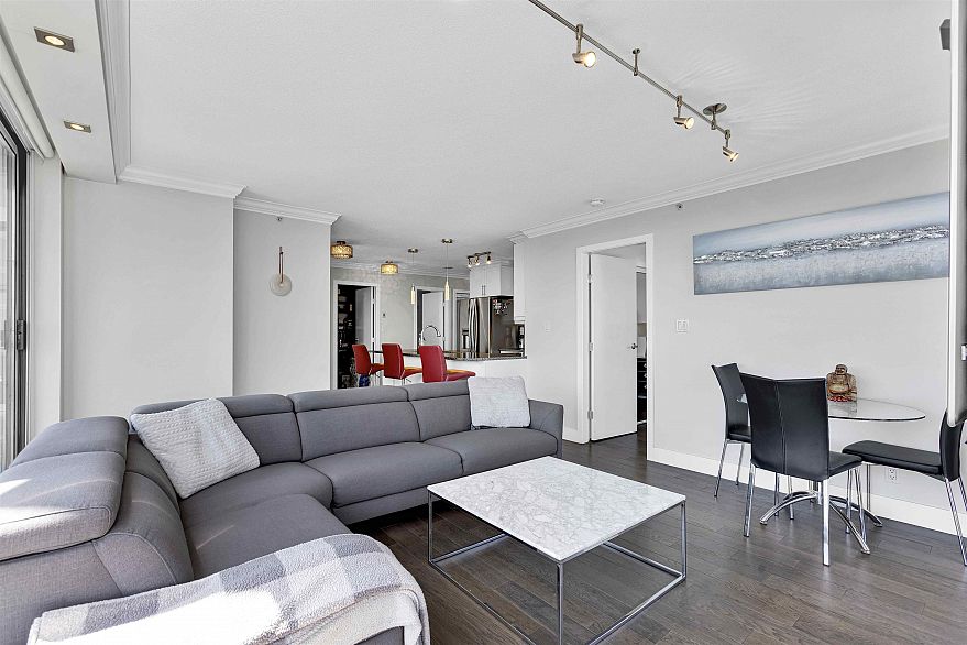 2404 1199 Seymour Street