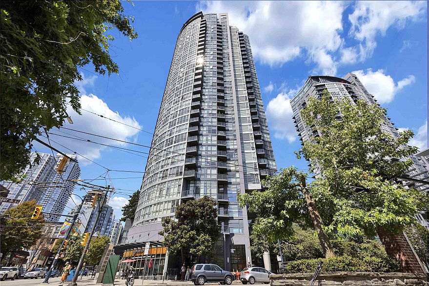 2404 1199 Seymour Street