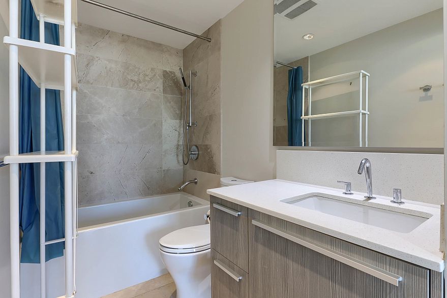 1602 1221 Bidwell Street