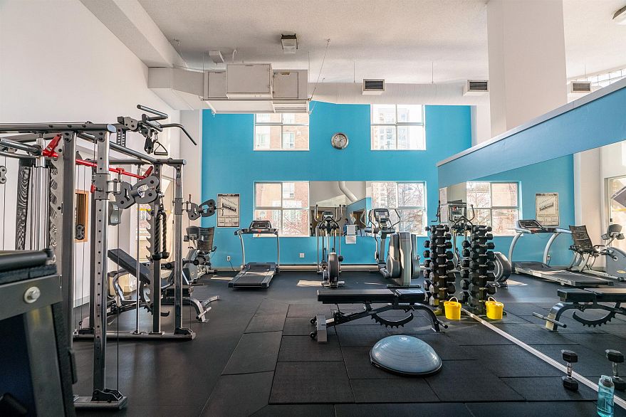 604 1500 Howe Street