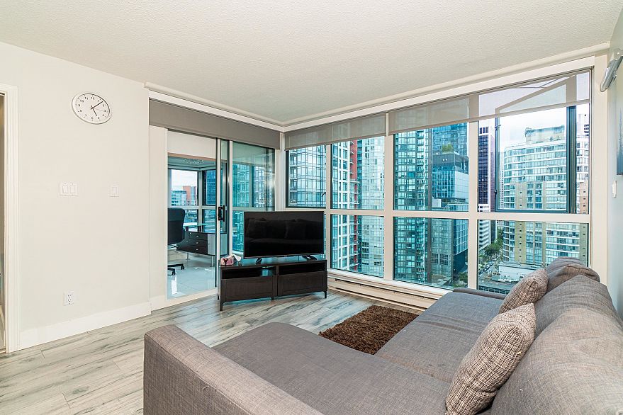 2205 1238 Melville Street