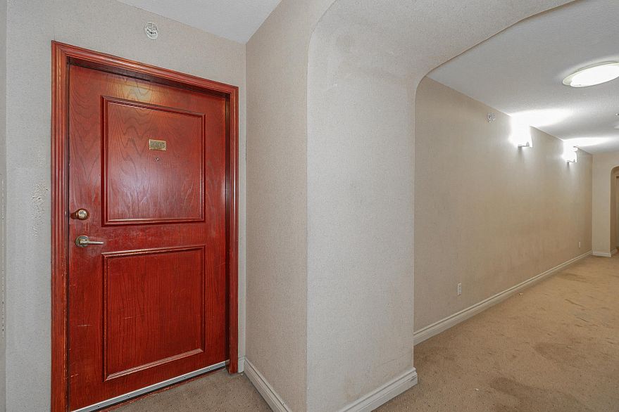 2205 1238 Melville Street