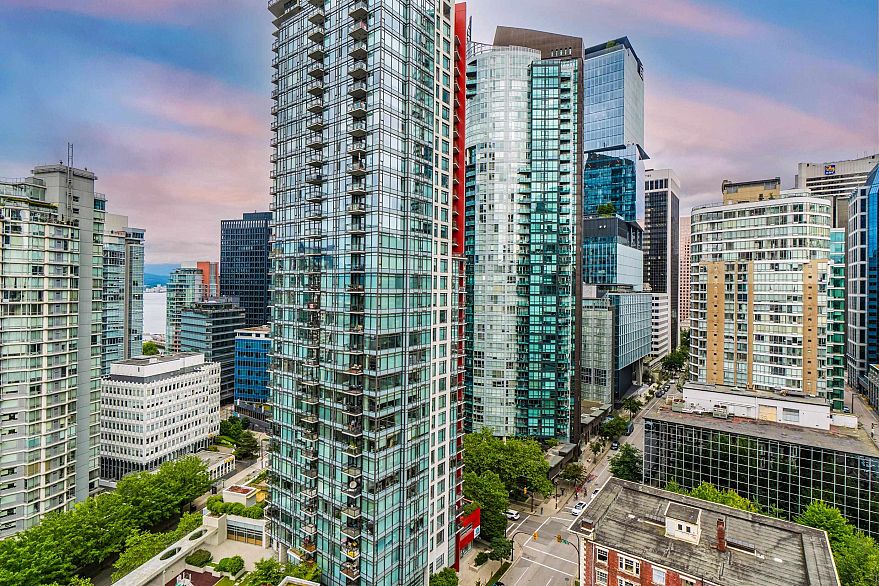 2205 1238 Melville Street