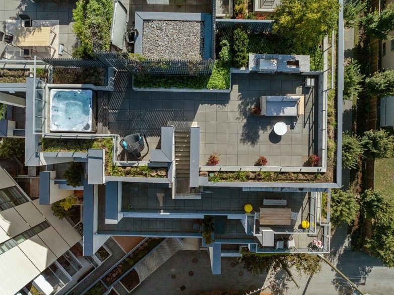 602 4685 Cambie Street