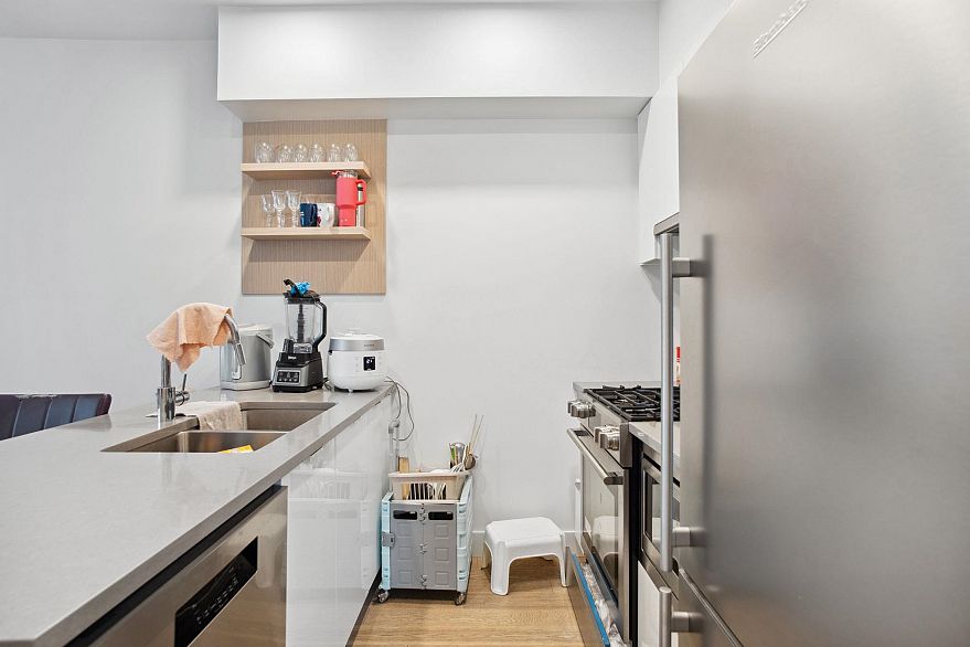 407 2666 Duke Street