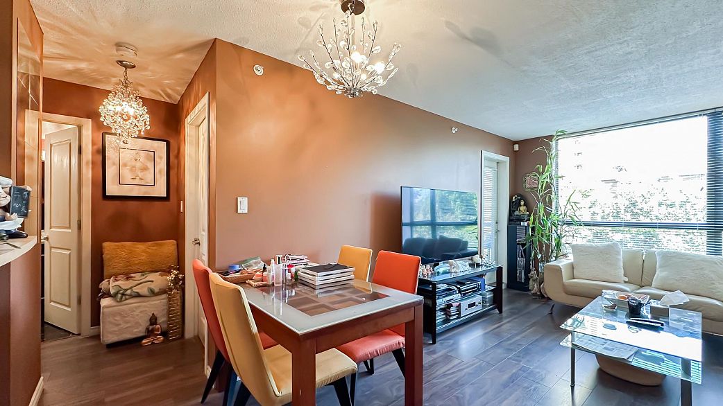 401 3588 Crowley Drive