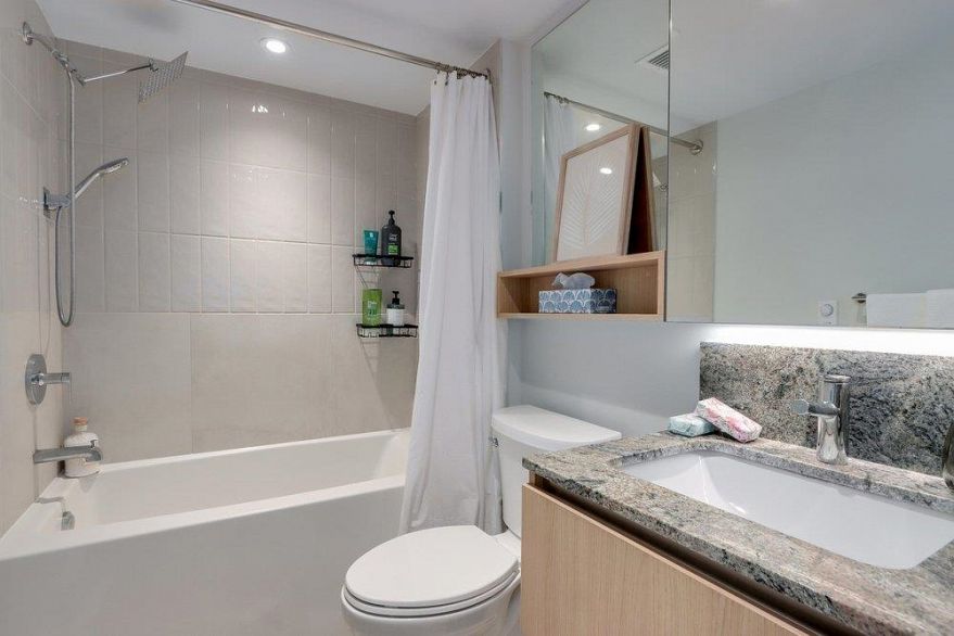 153 785 W 49th Avenue