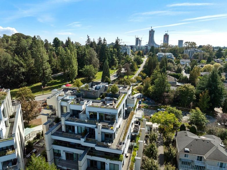 602 4685 Cambie Street