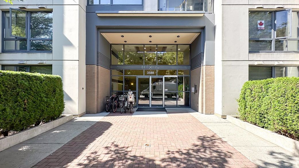 401 3588 Crowley Drive