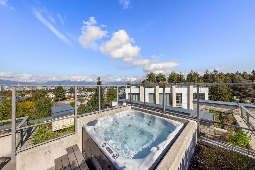 602 4685 Cambie Street