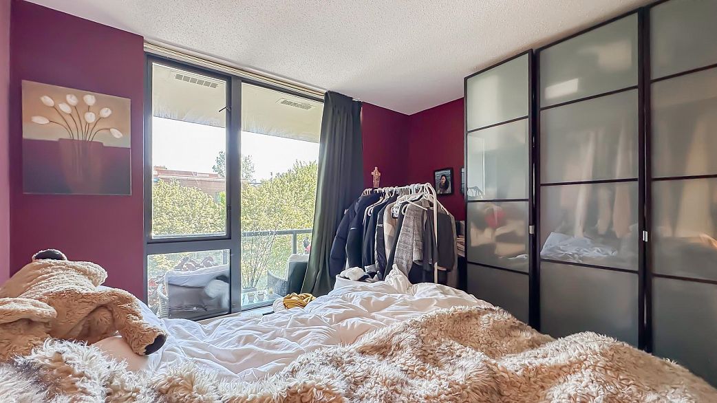 401 3588 Crowley Drive