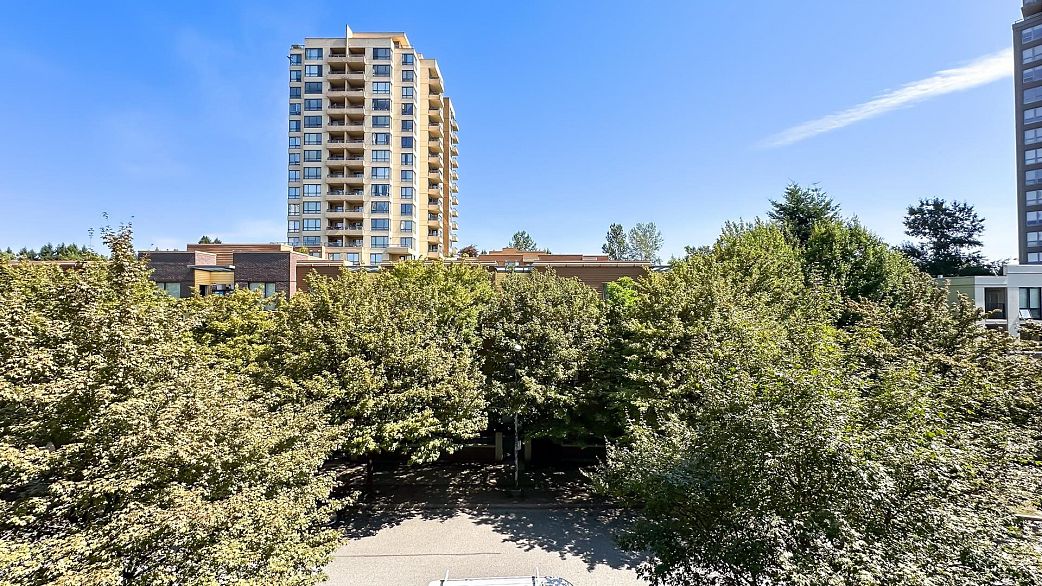 401 3588 Crowley Drive