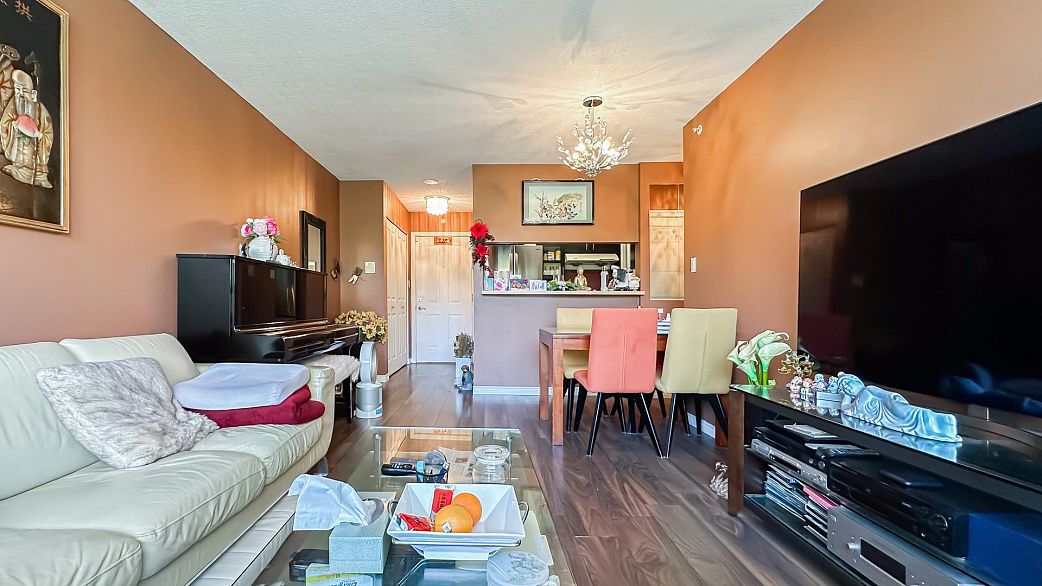 401 3588 Crowley Drive