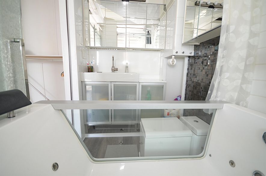 401 1250 Burnaby Street