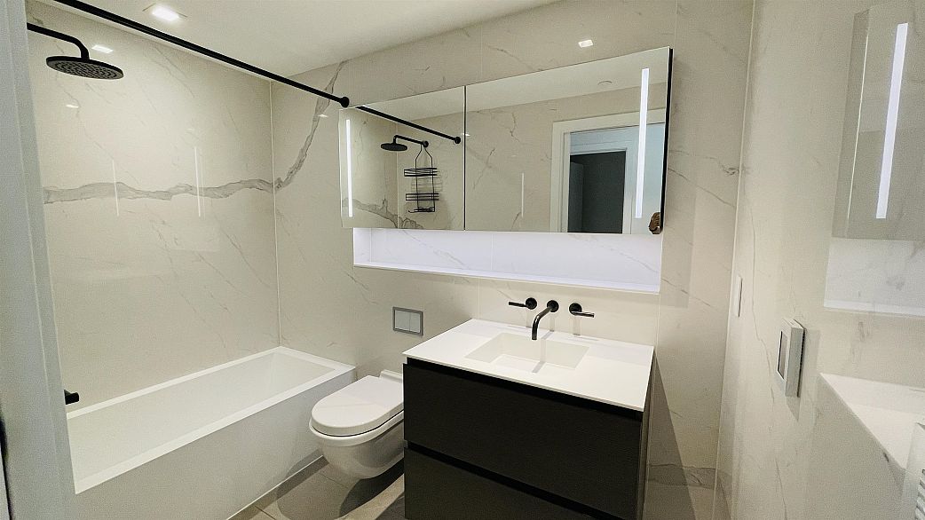 1604 620 Cardero Street