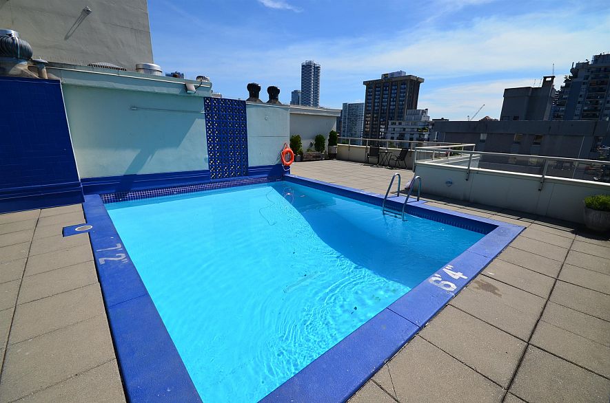 401 1250 Burnaby Street