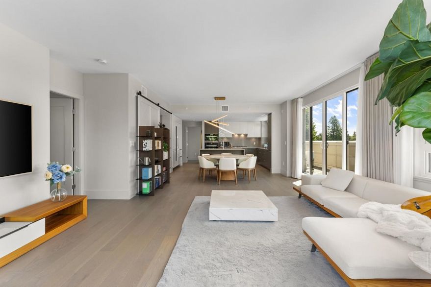 PH4 2089 W 43rd Avenue