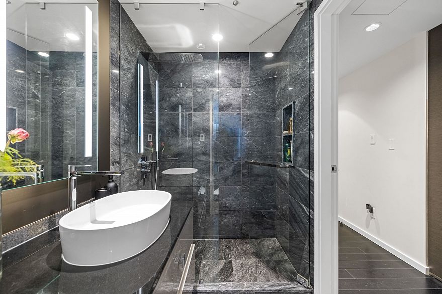 2801 1151 W Georgia Street