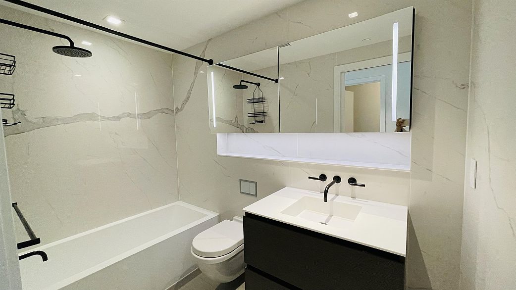 1604 620 Cardero Street