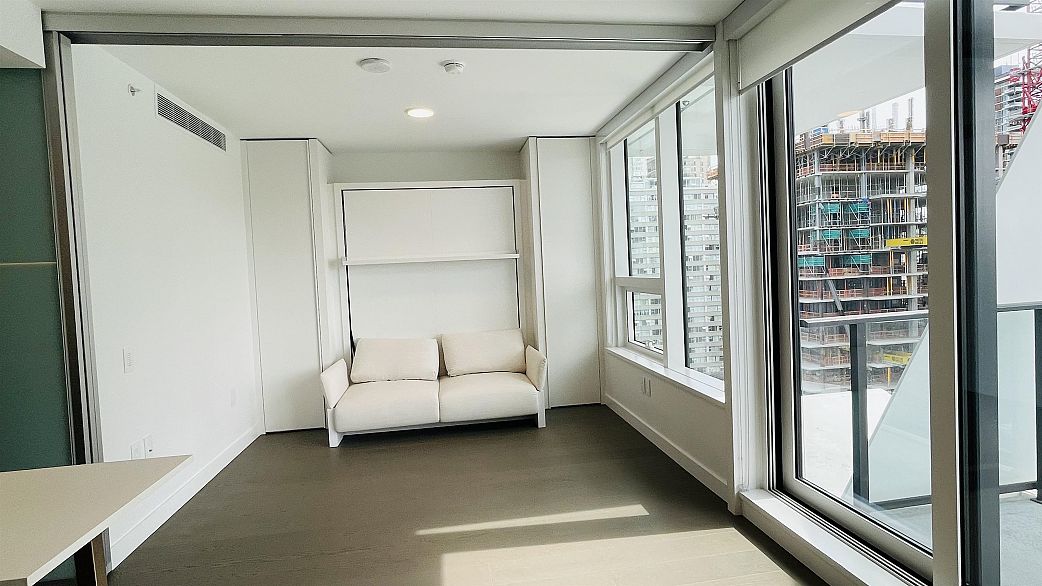 1604 620 Cardero Street