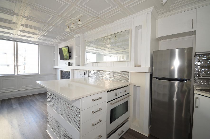 401 1250 Burnaby Street