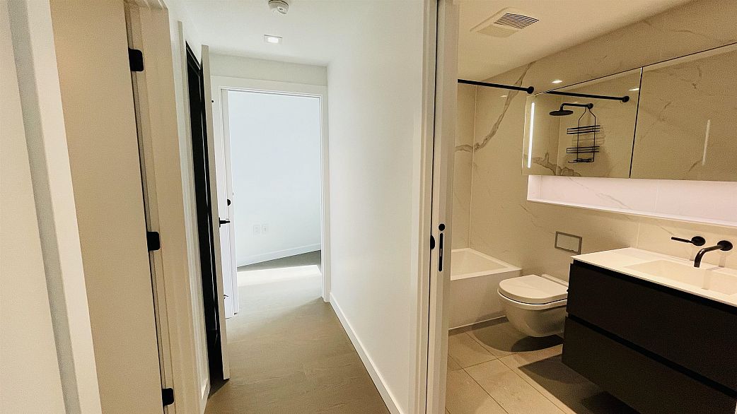 1604 620 Cardero Street