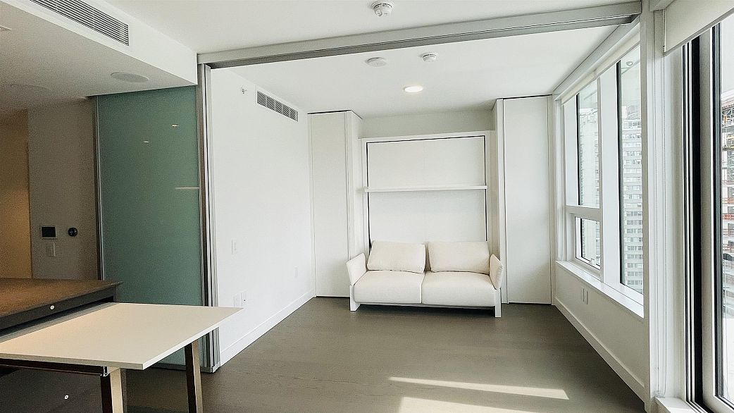 1604 620 Cardero Street