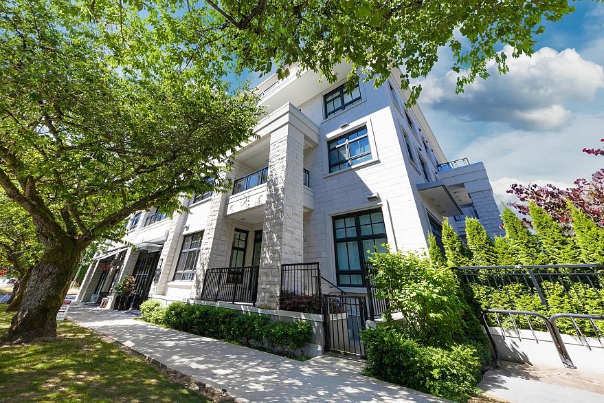 PH4 2089 W 43rd Avenue