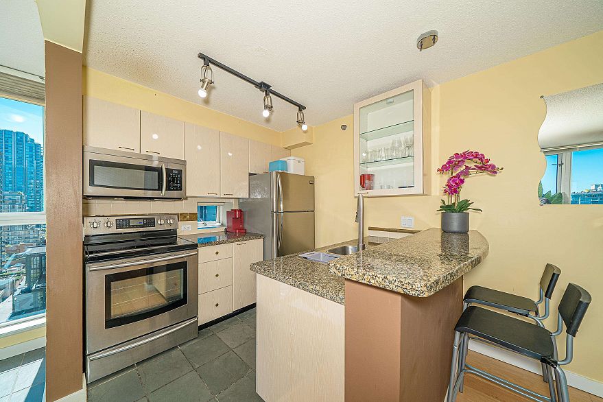 1509 1068 Hornby Street