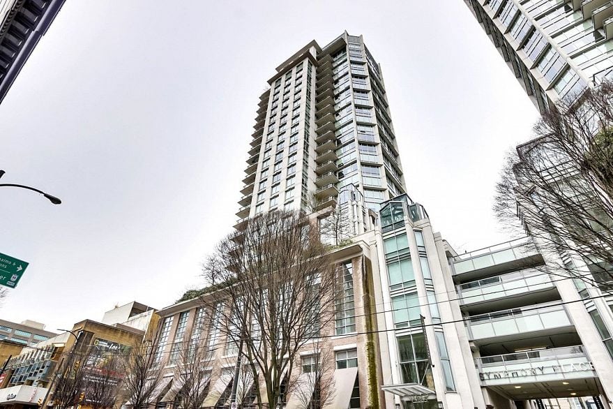 902 565 SMITHE STREET, Vancouver BC V6B 0E4