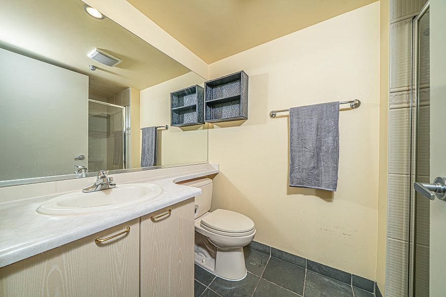 1509 1068 Hornby Street