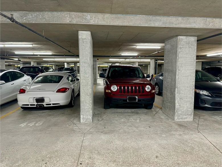 1708 198 Aquarius Mews