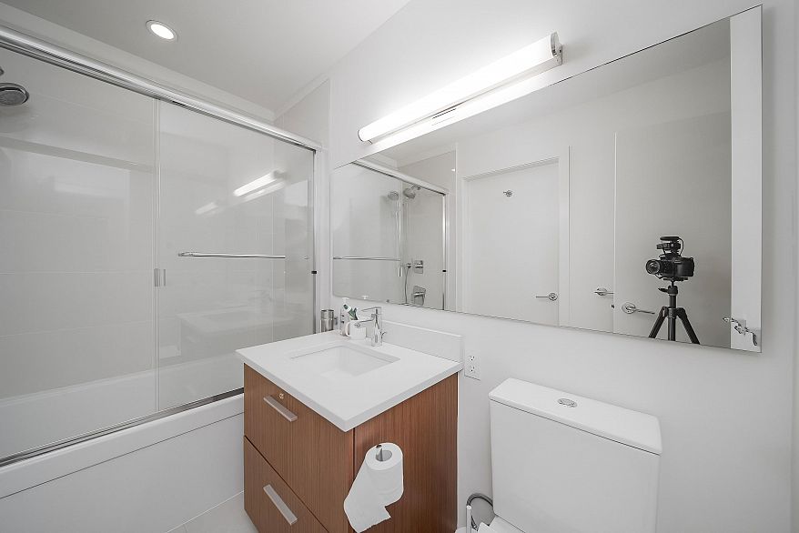 311 6033 Gray Avenue