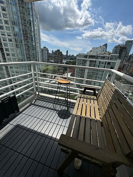 1708 198 Aquarius Mews