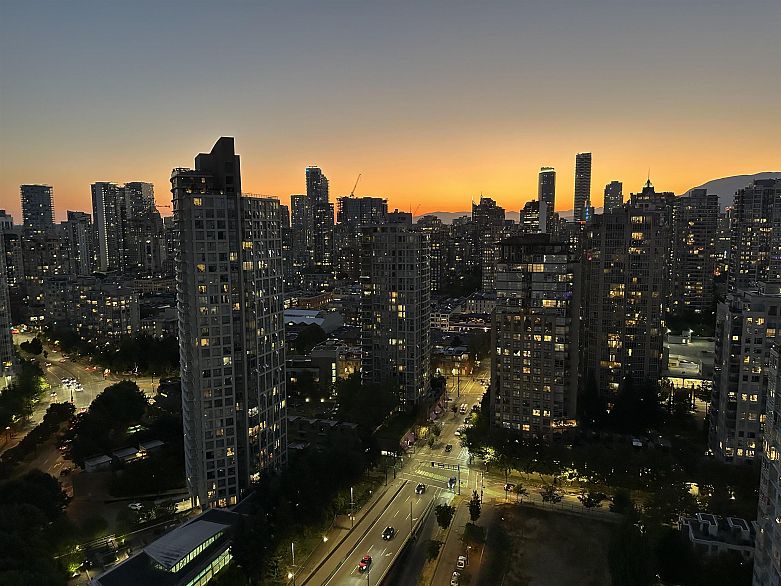 2820 89 Nelson Street