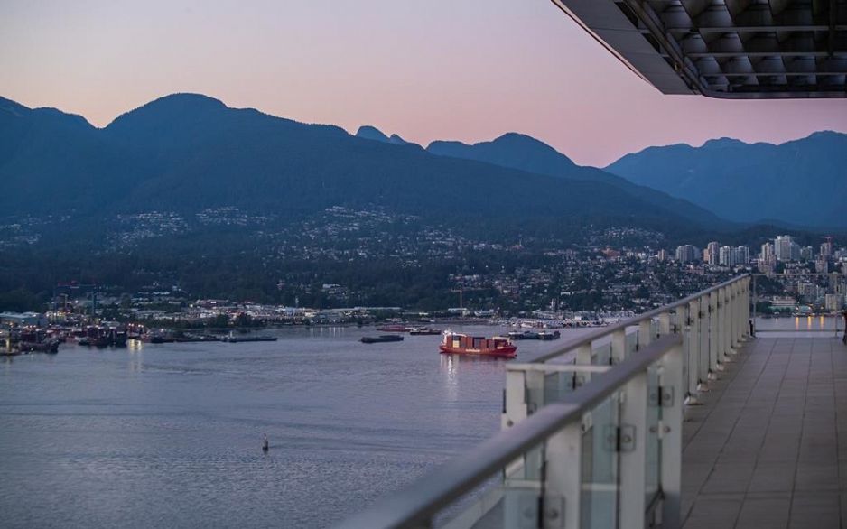 PH4201 1077 W Cordova Street