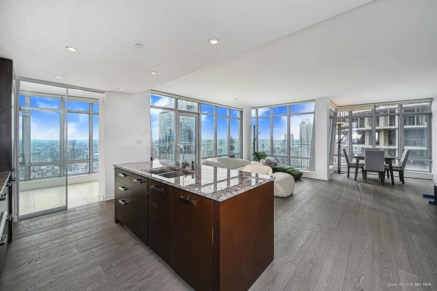 4001 1028 Barclay Street