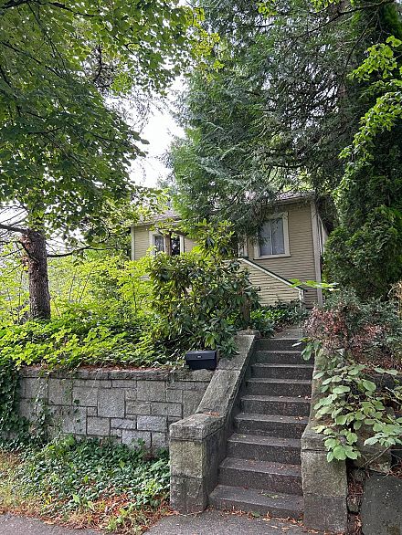 1194 E 18th Avenue