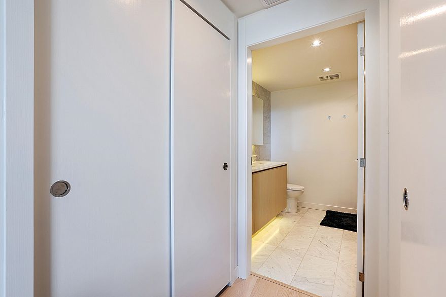 2820 89 Nelson Street