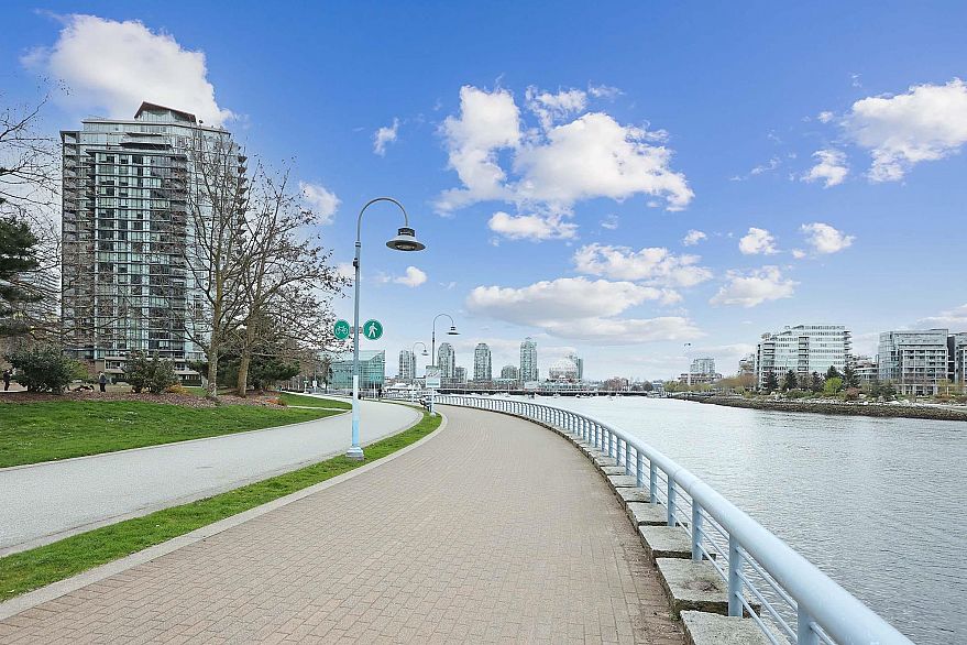 2820 89 Nelson Street