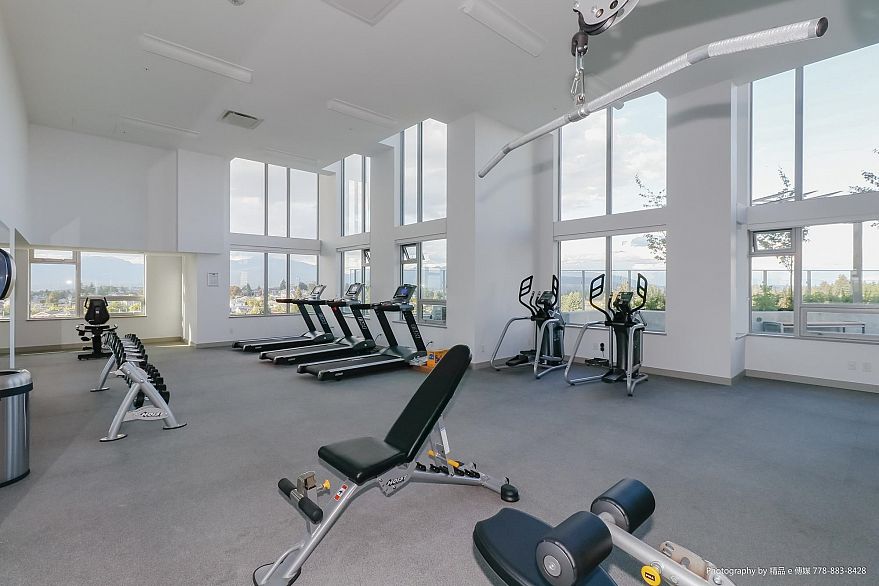 1902 5470 Ormidale Street