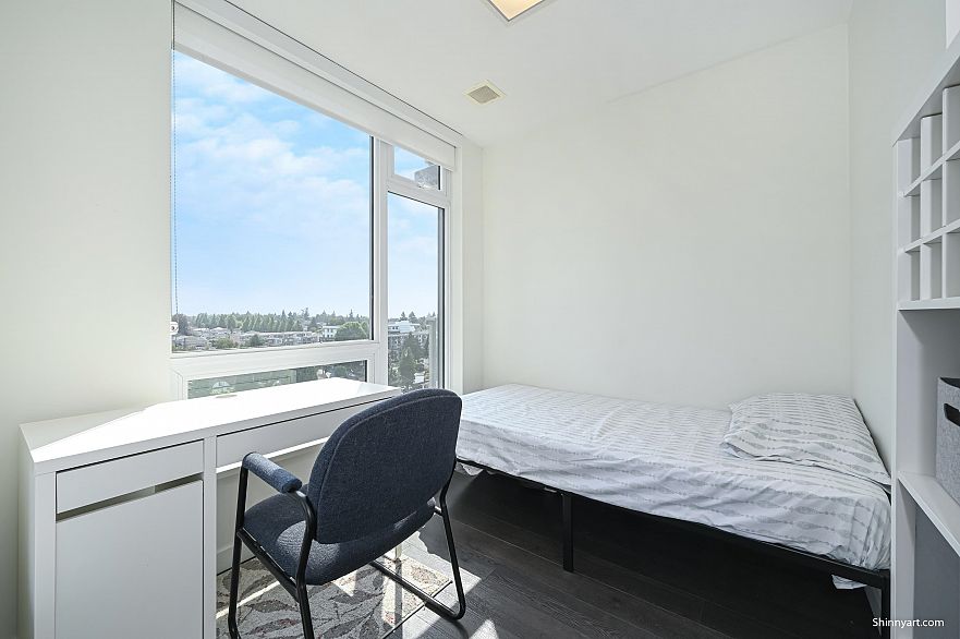 1902 5470 Ormidale Street