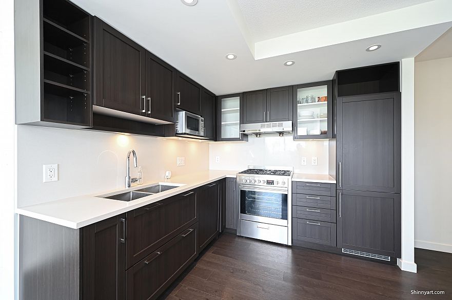 1902 5470 Ormidale Street