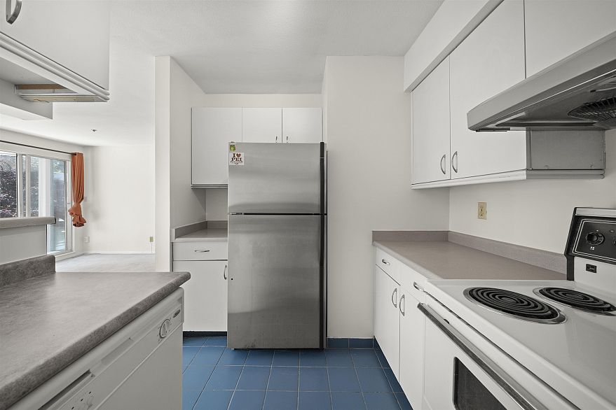 308 2238 Eton Street